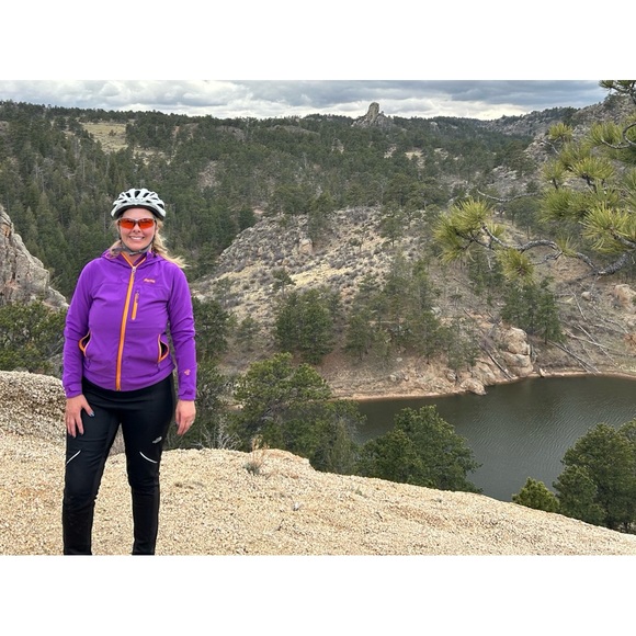 Meet your Posher, Kelly - Picture 2 of 4